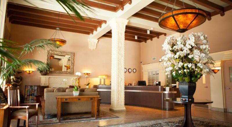 Hotel Carmel 3*