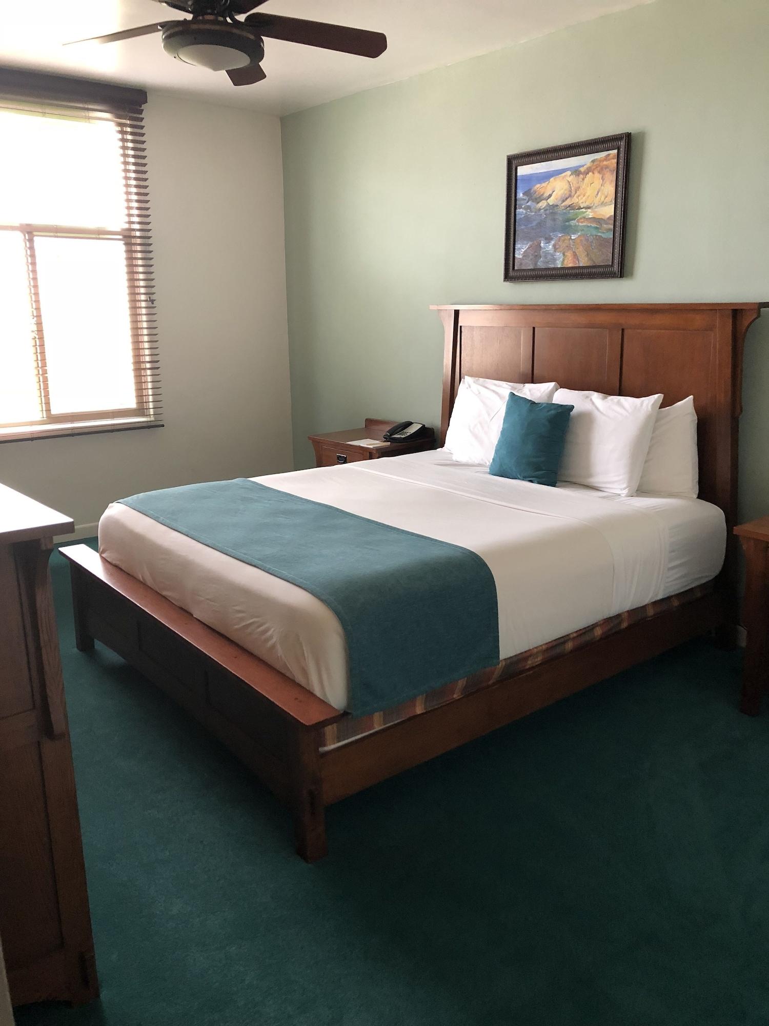 Hotel Carmel 3*