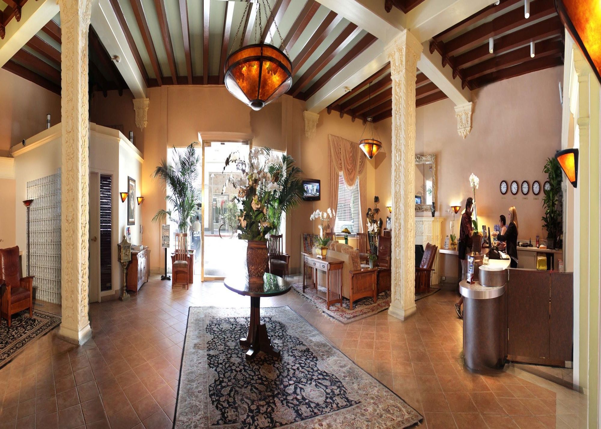 Hotel Carmel 3*
