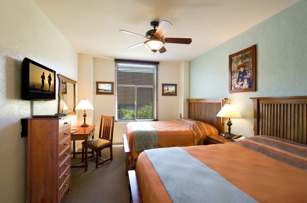 Carmel Hotel